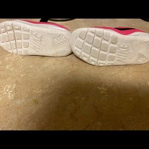 Nikes gently used